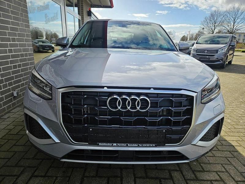 Gebraucht Audi Q2 Advanced 150 PS (110 kW) 2021 Silber SUV