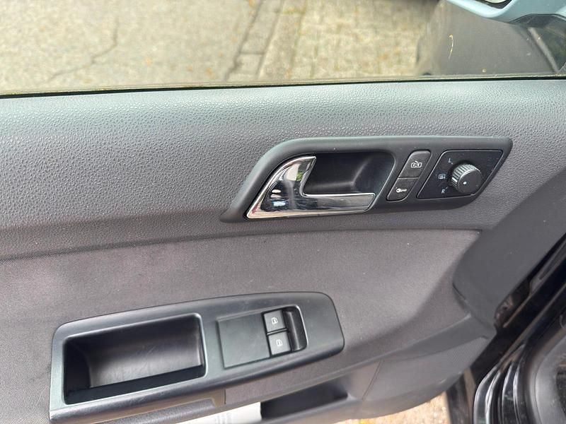 Gebraucht VW Polo 54 PS (39 kW) 2003 Schwarz Kleinwagen
