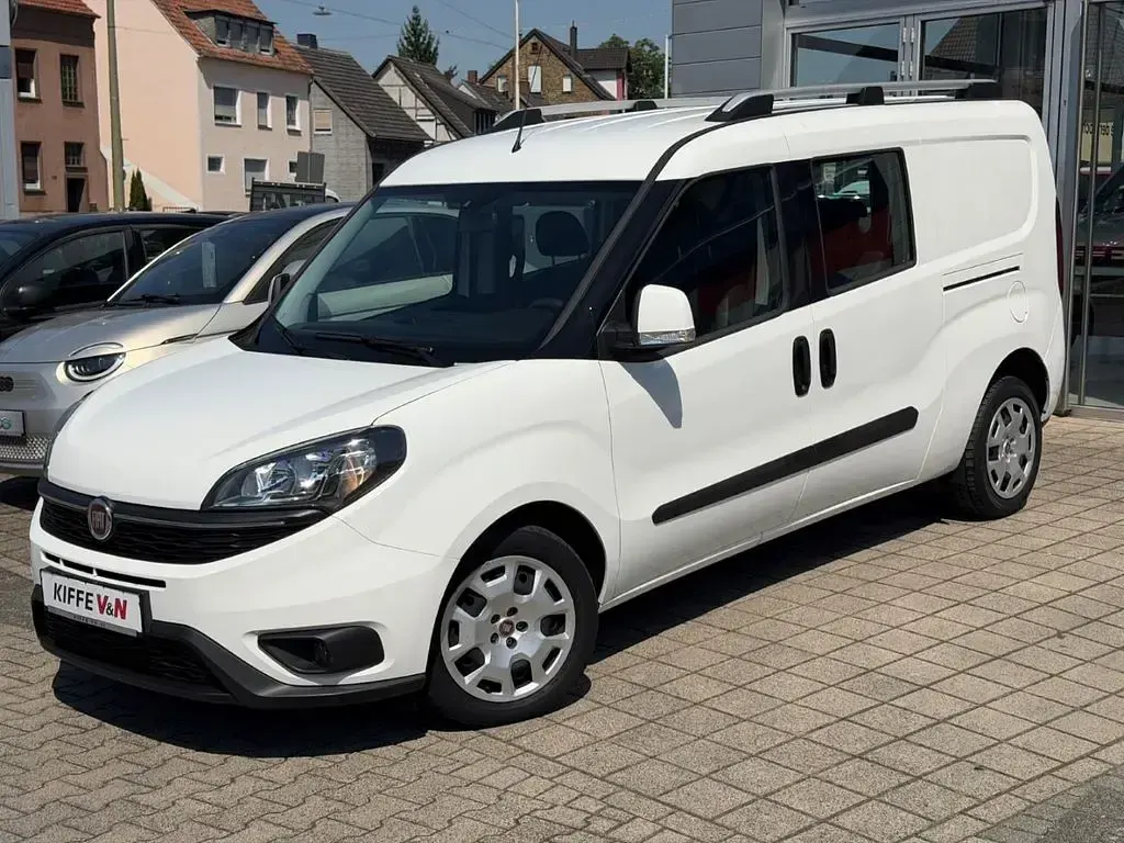 Gebraucht Fiat Doblò 120 PS (88 kW) 2022 Weiß Van / Kleinbus