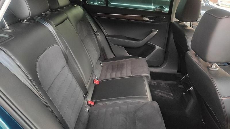 Gebraucht Skoda Superb 280 PS (205 kW) 2021 Blau Kombi