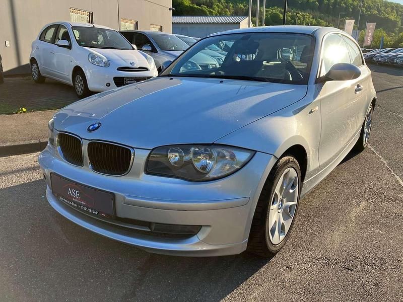 Titansilber metallic Gebraucht 2008 BMW 116 Kleinwagen | 2.499 € (Guter Preis) - Bild 1/4