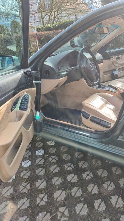 Gebraucht BMW 528 193 PS (141 kW) 1999 Beige Limousine
