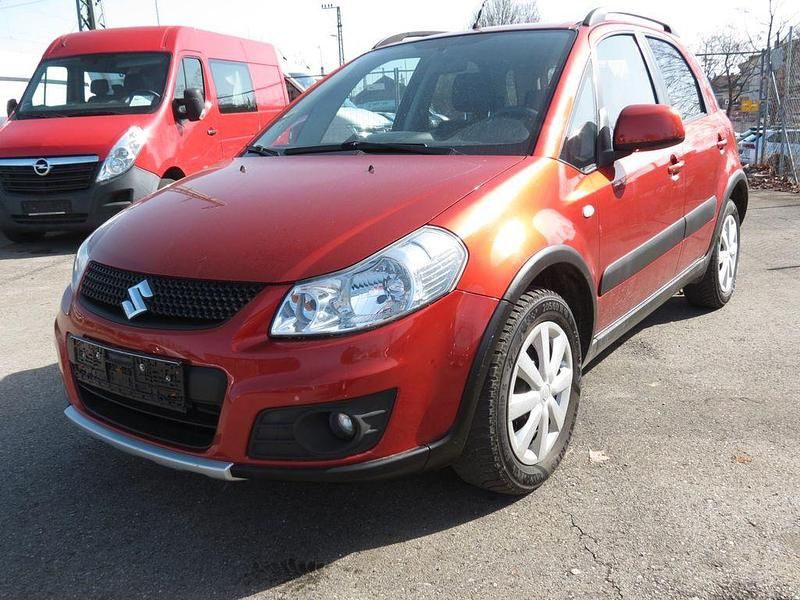 Gebraucht Suzuki SX4 120 PS (88 kW) 2010 Rot SUV