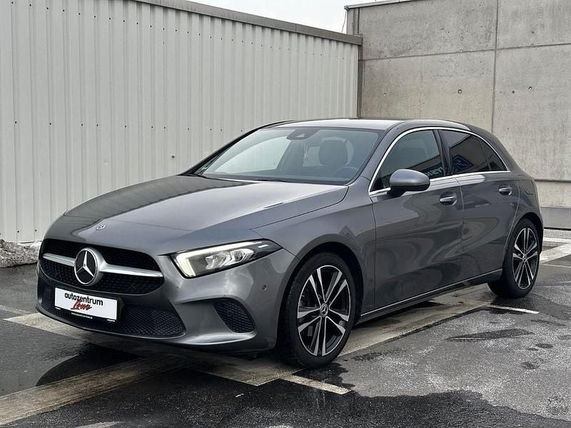 Gebraucht Mercedes A200 Edition 1 163 PS (119 kW) 2020 Grau Limousine