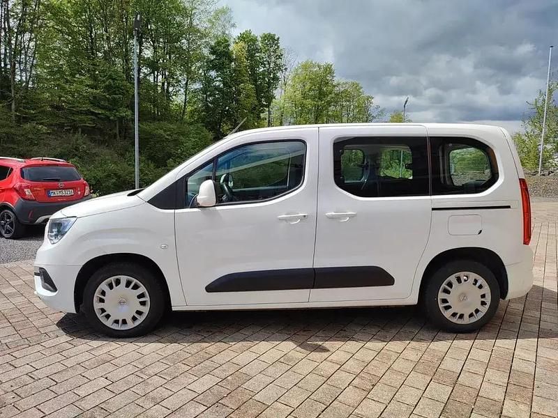 Gebraucht Opel Combo Life Edition 110 PS (80 kW) 2018 Weiß Van / Kleinbus