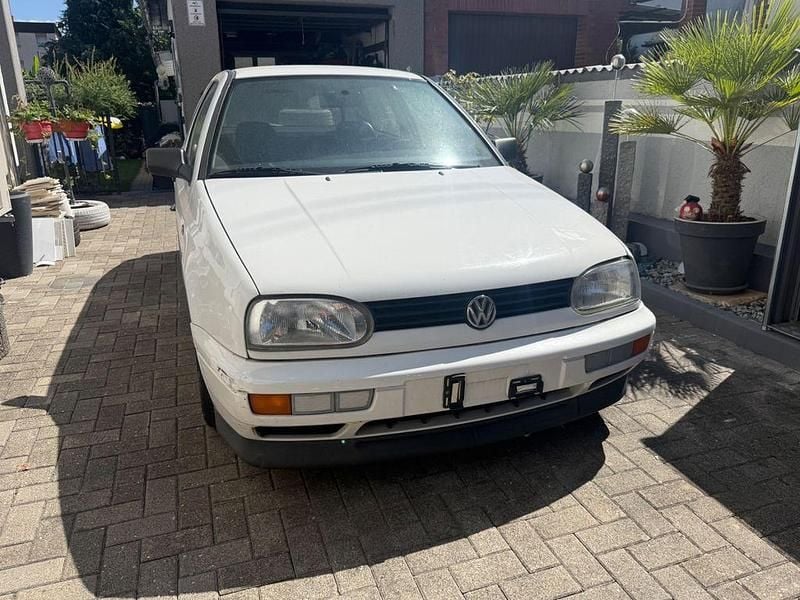 Weiß Gebraucht 1997 VW Golf III Limousine | 1.700 € (Superpreis) - Bild 1/4