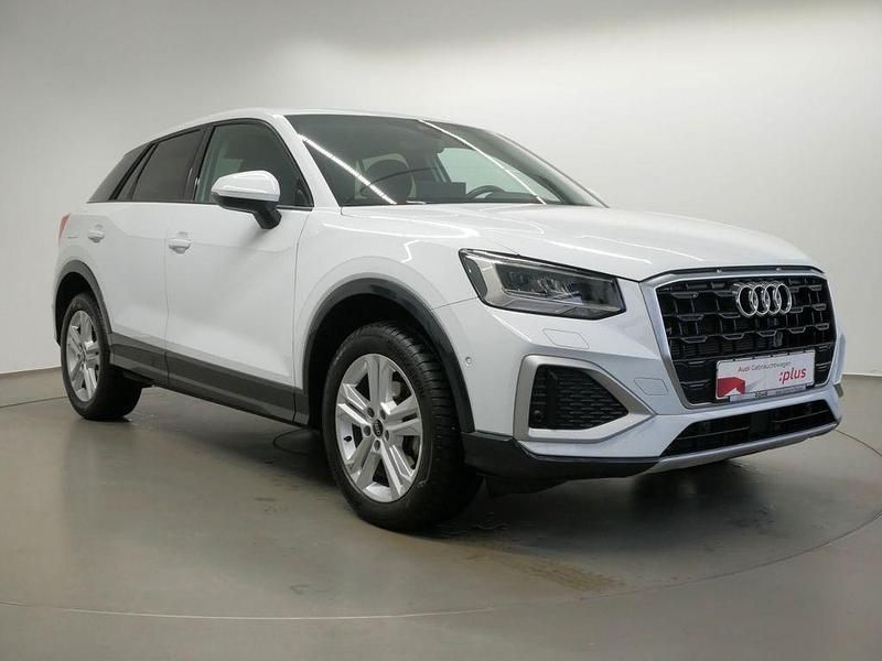 Używany Audi Q2 Advanced 150 KM (110 kW) 2024 Biały SUV