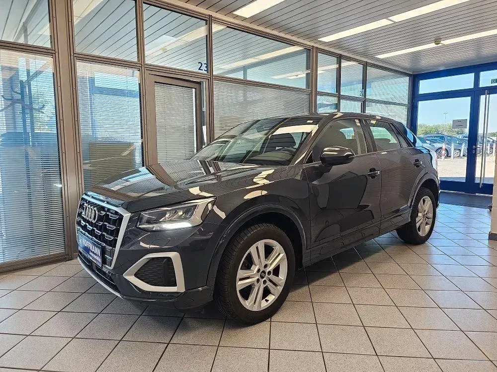 Gebraucht Audi Q2 Advanced 150 PS (110 kW) 2023 Manhattangraumet. (metallic) SUV