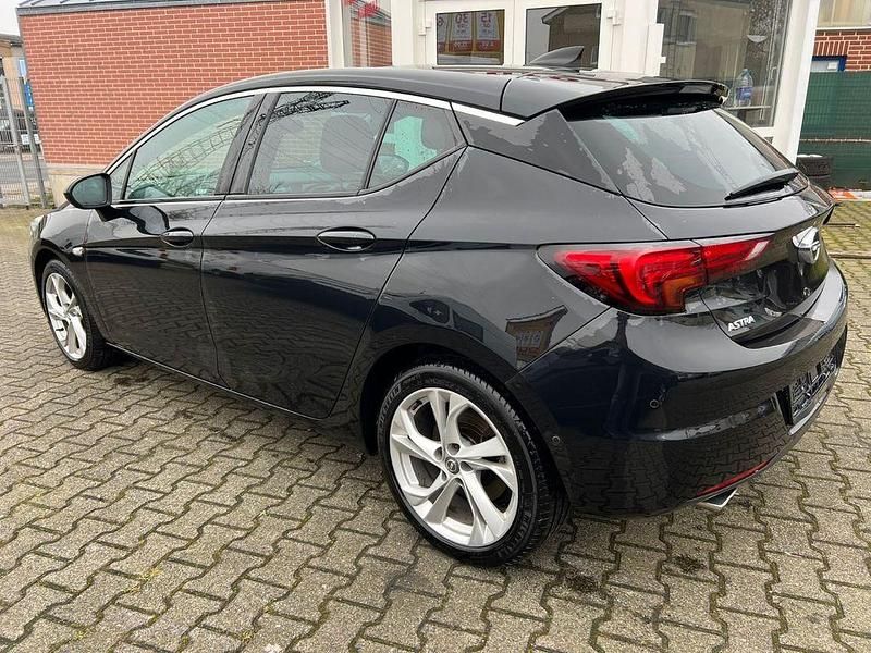 Gebraucht Opel Astra Innovation 160 PS (117 kW) 2016 Schwarz Limousine