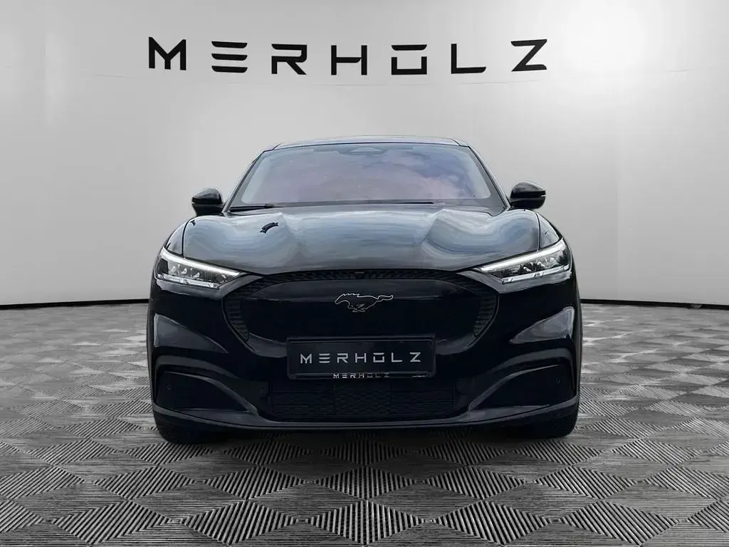 Usata Ford Mustang Mach-E 197 kW (269 CV) 2021 Nero SUV