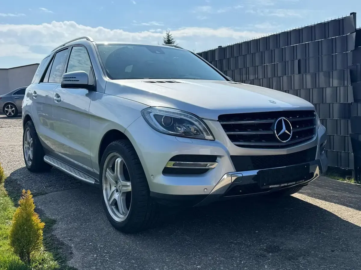 Gebraucht Mercedes ML350 258 PS (189 kW) 2013 Grau SUV
