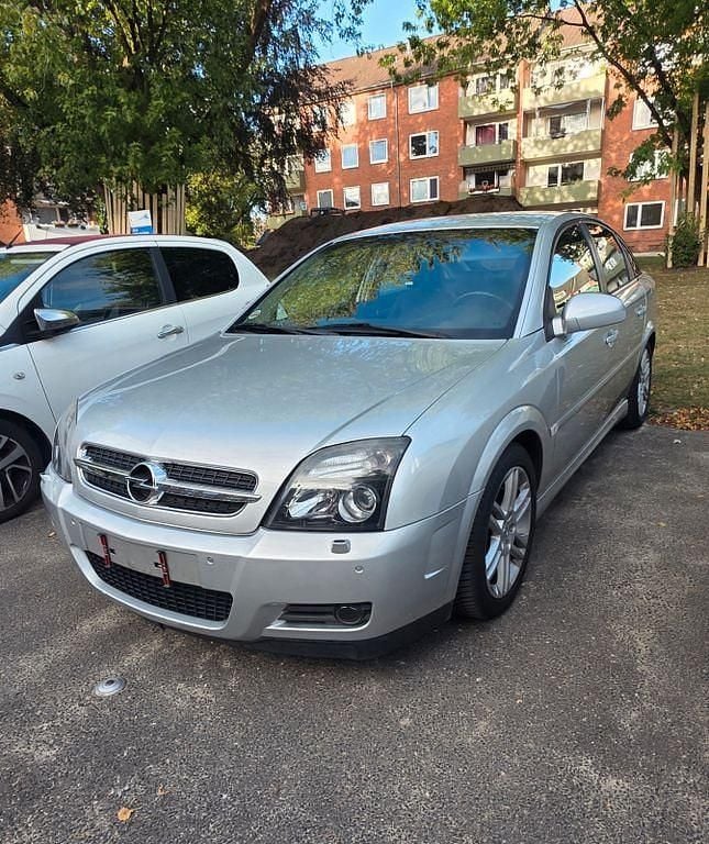 Silber Gebraucht 2003 Opel Vectra GTS Limousine | 2.750 € (Fairer Preis) - Bild 1/4