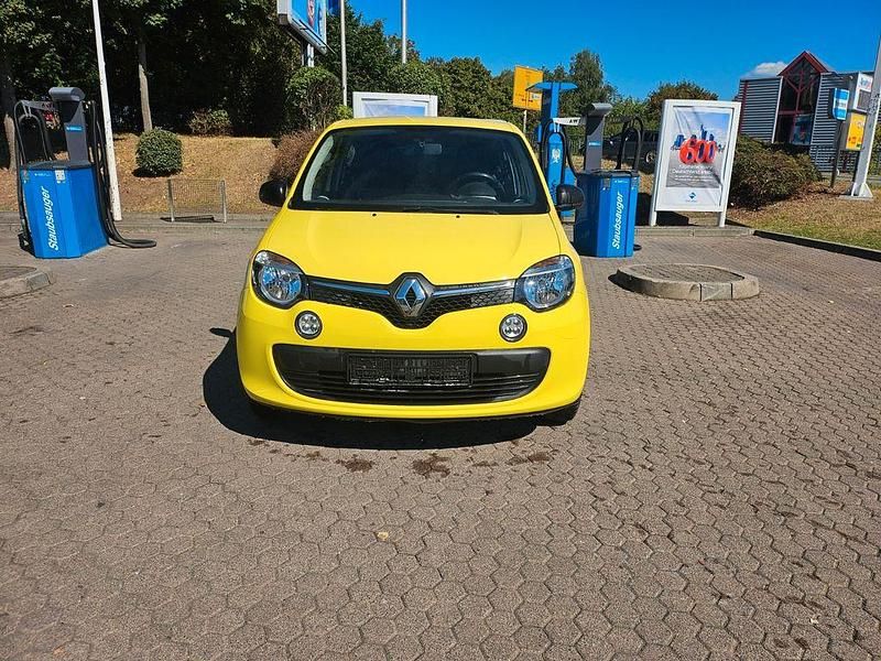 Gebraucht Renault Twingo Life 71 PS (52 kW) 2016 Gelb Kleinwagen