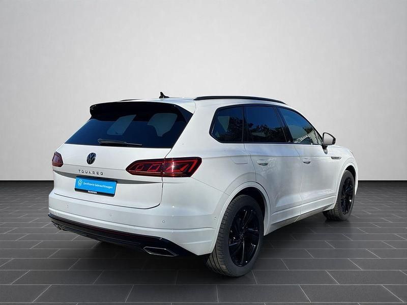 Gebraucht VW Touareg R-line 231 PS (169 kW) 2023 Pure white SUV