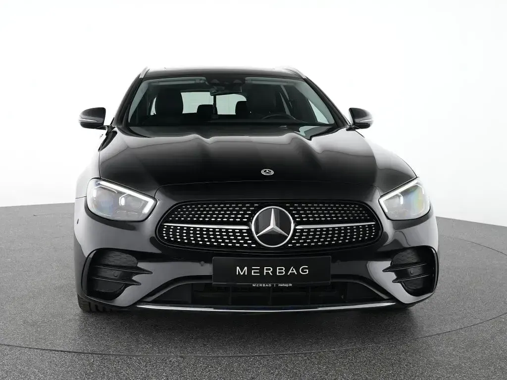 Gebraucht Mercedes E400 AMG 330 PS (242 kW) 2022 Schwarz Limousine