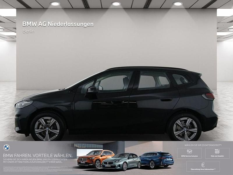 Gebraucht BMW 220 Active Tourer 156 PS (114 kW) 2025 Schwarz Van / Kleinbus