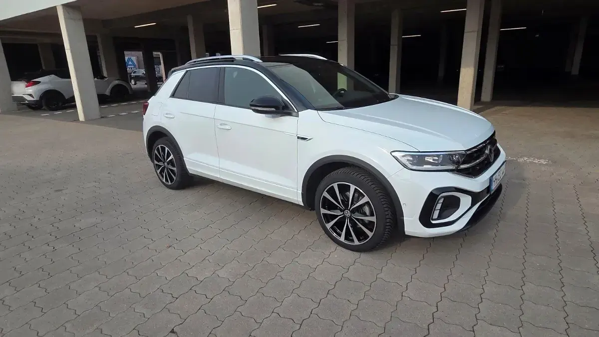 Gebraucht VW T-Roc R-line 150 PS (110 kW) 2023 Weiß SUV
