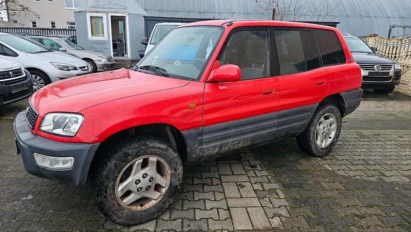 Gebraucht Toyota RAV4 Cool 128 PS (94 kW) 1999 Rot SUV
