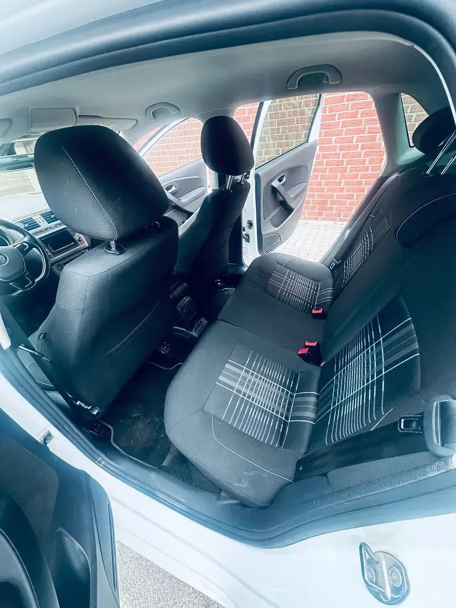 Gebraucht VW Polo LOUNGE 60 PS (44 kW) 2016 Weiß Limousine