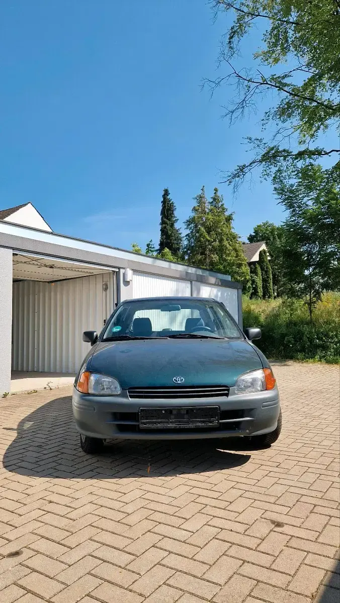 Gebraucht Toyota Starlet 75 PS (55 kW) 1999 Blau Kleinwagen