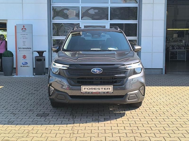 Neu Subaru Forester Exclusive+ 136 PS (100 kW) 2025 Braun SUV
