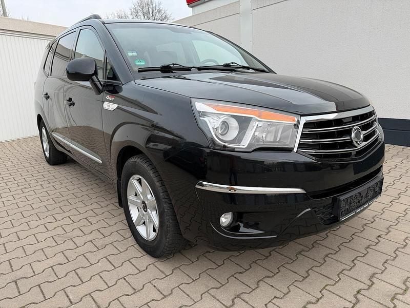 Gebraucht SsangYong Rodius 155 PS (114 kW) 2013 Schwarz Van / Kleinbus