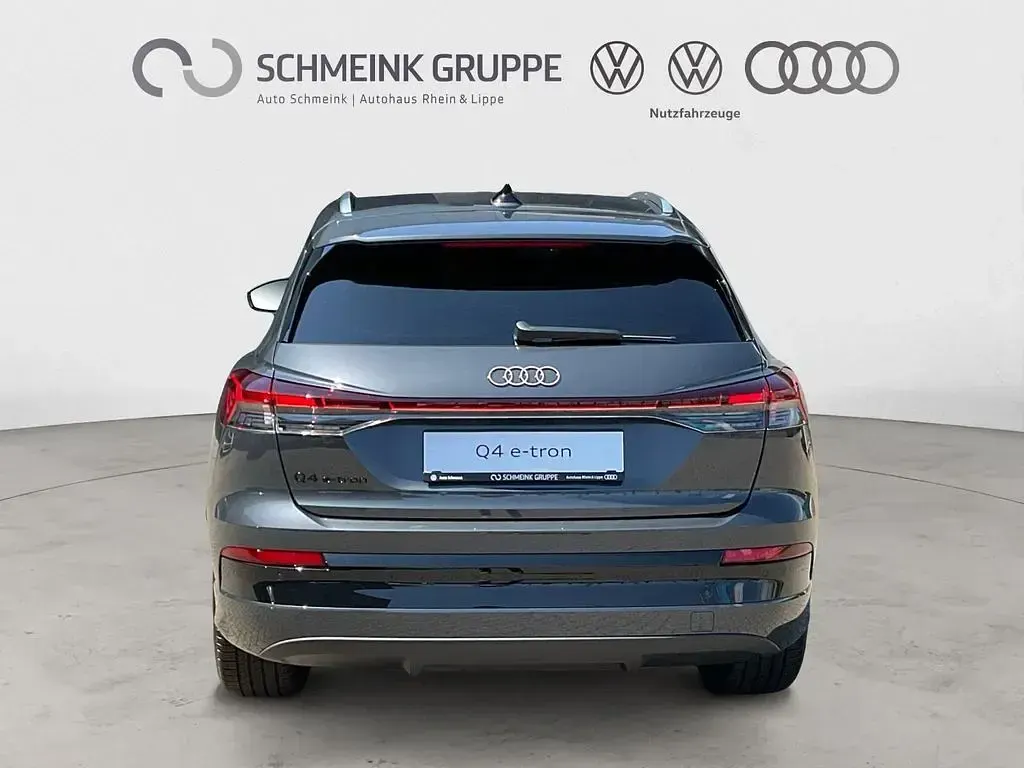 Neu Audi Q4 e-tron Performance 150 kW (204 PS) 2026 Grau SUV