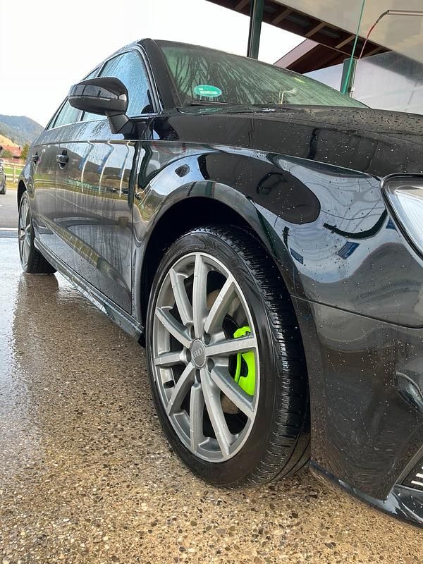 Gebraucht Audi A3 e-tron 204 PS (150 kW) 2020 Schwarz Kleinwagen