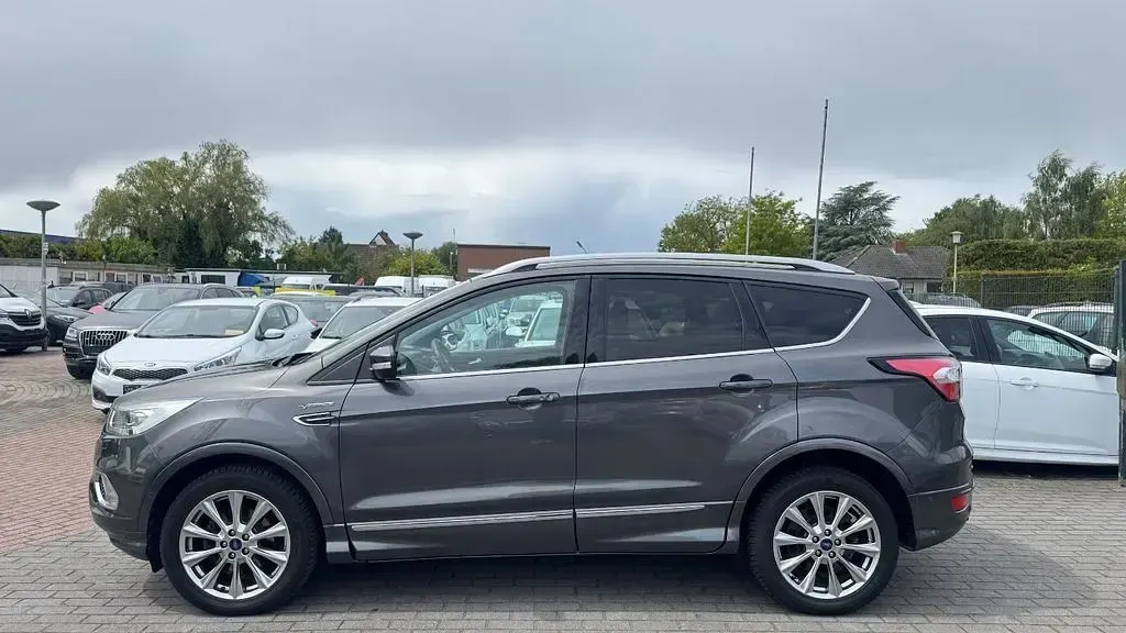 Gebraucht Ford Kuga Vignale 150 PS (110 kW) 2017 Grau SUV