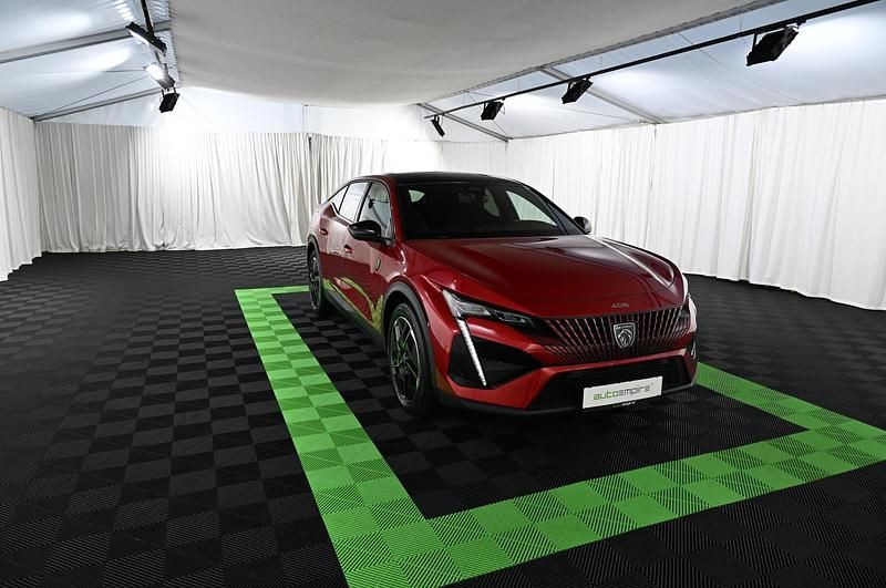 Gebraucht Peugeot 408 GT 224 PS (164 kW) 2023 Rot Limousine