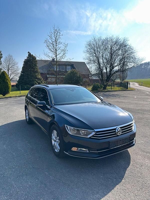 Gebraucht VW Passat R 150 PS (110 kW) 2016 Schwarz Kombi