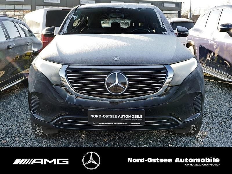 Gebraucht Mercedes EQC400 300 kW (408 PS) 2022 Unilack schwarz SUV