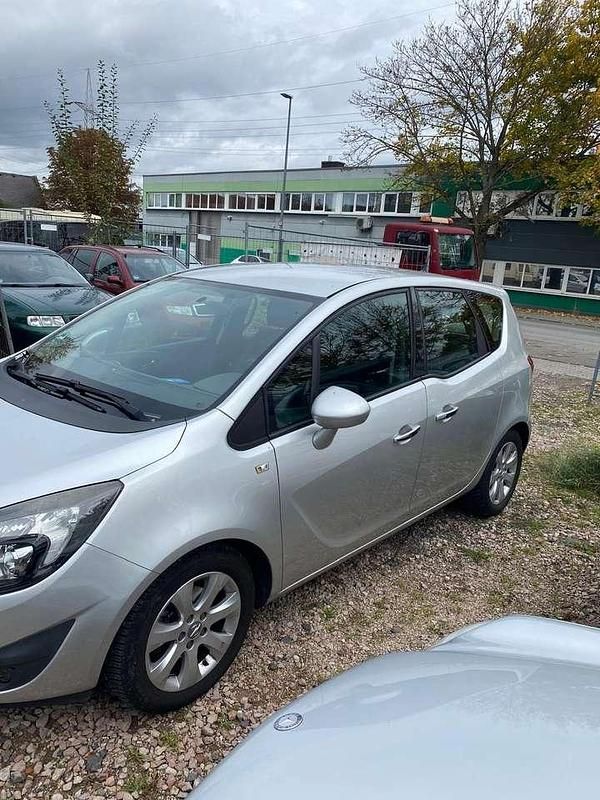 Gebraucht Opel Meriva Selection 120 PS (88 kW) 2010 Silber Van / Kleinbus