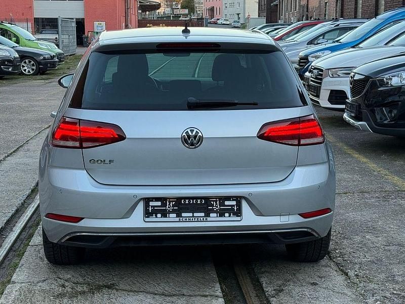 Gebraucht VW Golf VII Sound 110 PS (80 kW) 2018 Silber Limousine