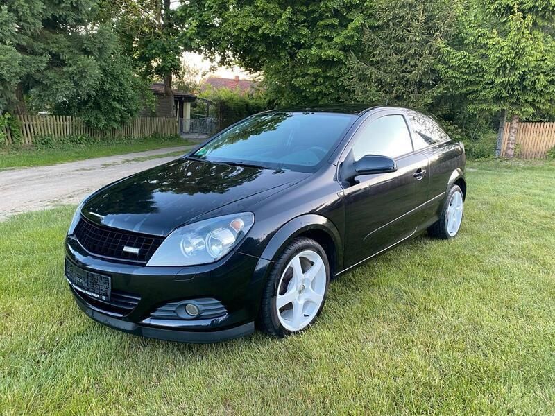 Schwarz Gebraucht 2005 Opel Astra GTC Coupé | 2.390 € (Guter Preis) - Bild 1/4