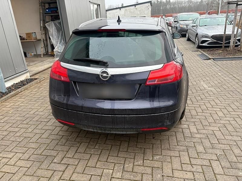 Gebraucht Opel Insignia 130 PS (95 kW) 2013 Blau Kombi