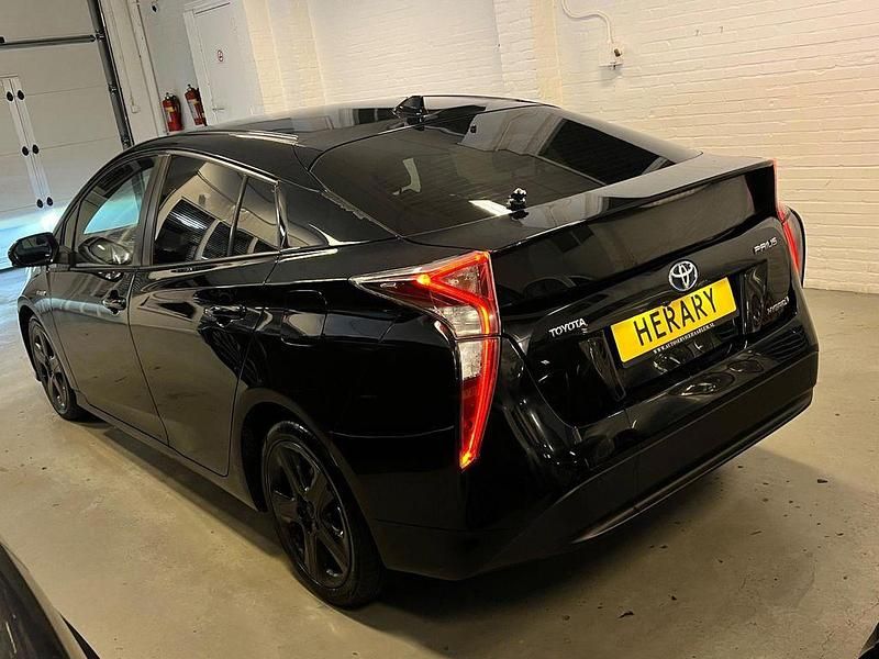 Gebraucht Toyota Prius Plus 98 PS (72 kW) 2016 Schwarz Limousine