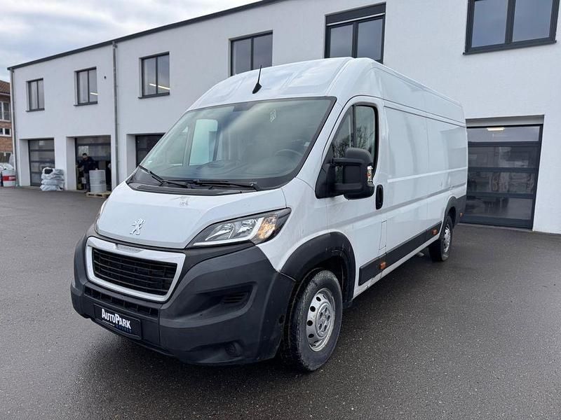 Gebraucht Peugeot Boxer S 140 PS (102 kW) 2021 Weiß Van