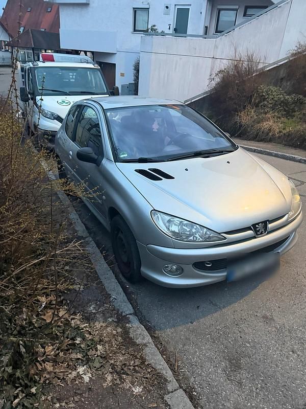 Gebraucht Peugeot 206 88 PS (64 kW) 2004 Silber Coupé