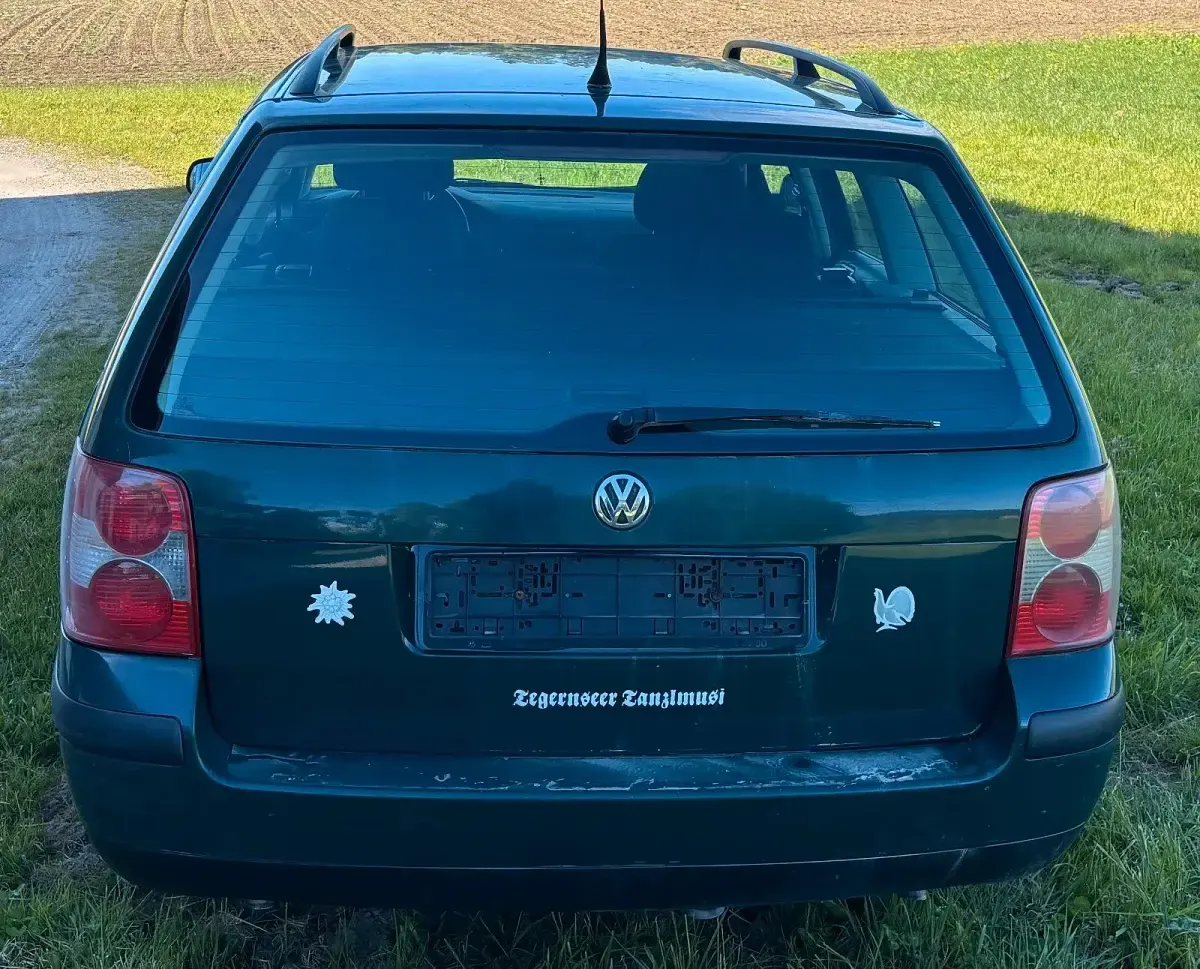 Gebraucht VW Passat 116 PS (85 kW) 2001 Grün Kombi