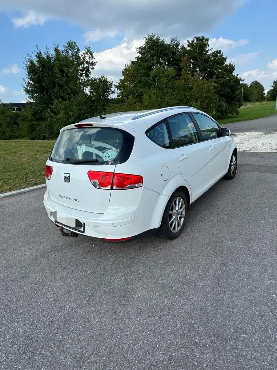 Gebraucht Seat Altea XL 160 PS (117 kW) 2010 Weiß Van / Kleinbus