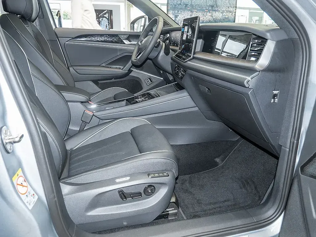 Neu VW Tayron Elegance 204 PS (150 kW) 2026 Silber SUV