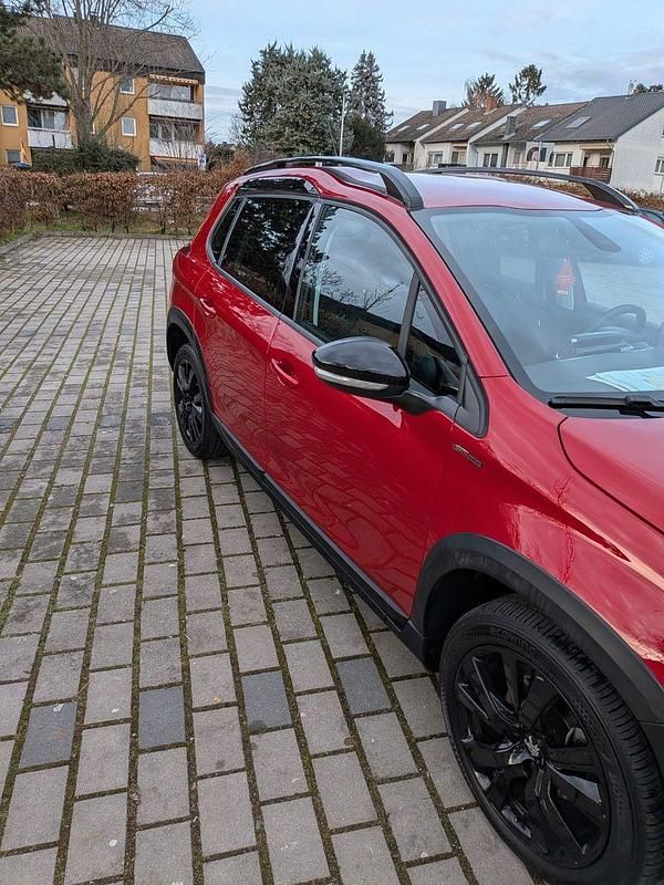 Gebraucht Peugeot 2008 GT-line 110 PS (80 kW) 2019 Rot SUV