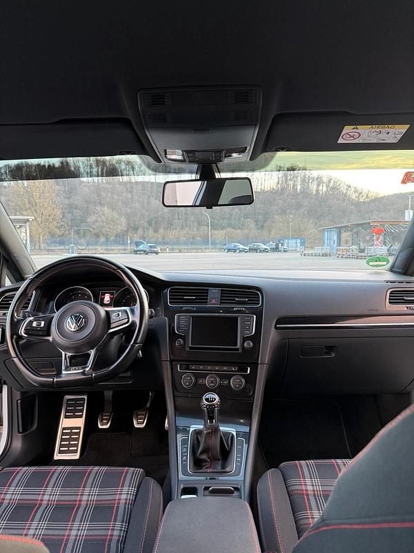 Gebraucht VW Golf GTI 230 PS (169 kW) 2016 Weiß Coupé