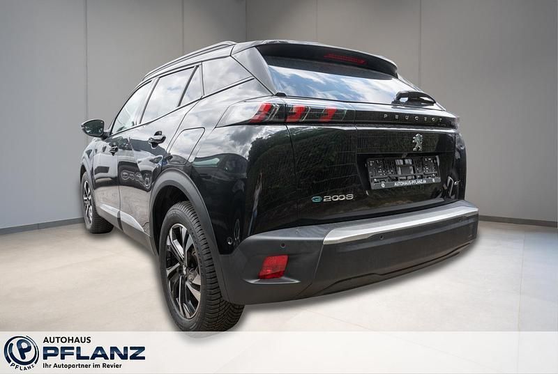 Gebraucht Peugeot e-2008 GTi 100 kW (136 PS) 2022 Schwarz SUV