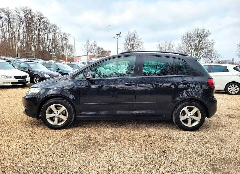 Gebraucht VW Golf VII Match 122 PS (89 kW) 2012 Deep black perleffekt Limousine