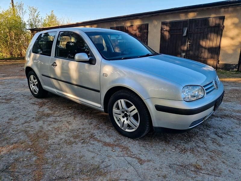Gebraucht VW Golf IV 105 PS (77 kW) 2001 Grau Limousine