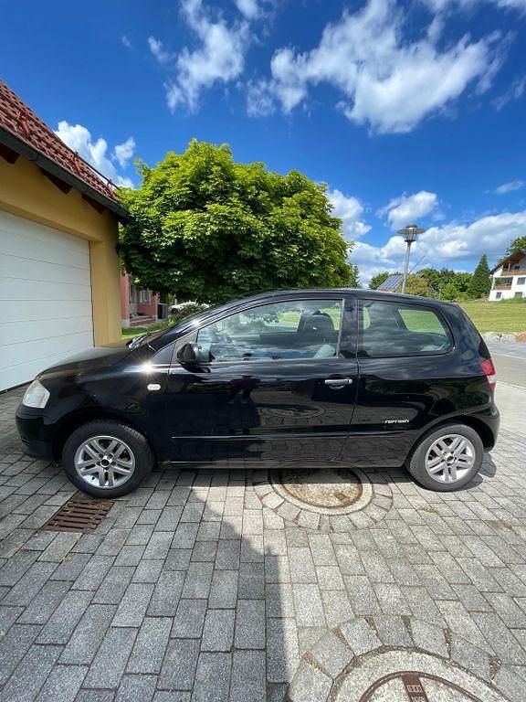 Gebraucht VW Fox Refresh 75 PS (55 kW) 2009 Schwarz Kleinwagen