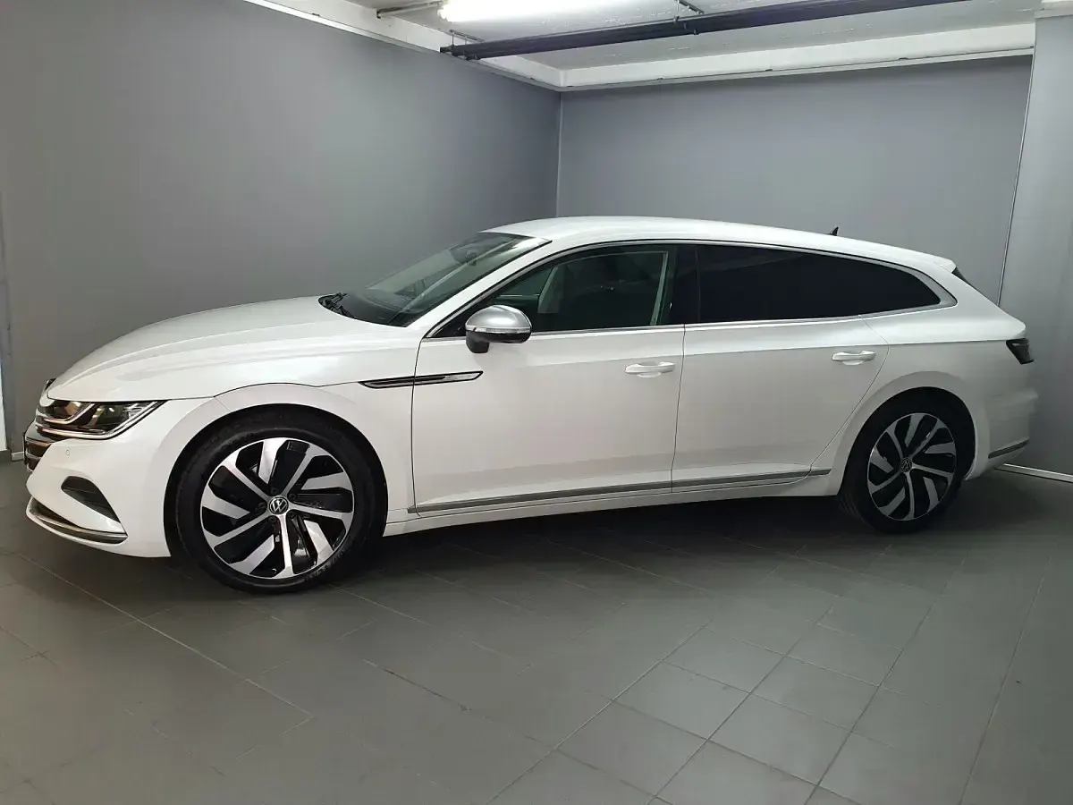 Gebraucht VW Arteon Elegance 200 PS (147 kW) 2022