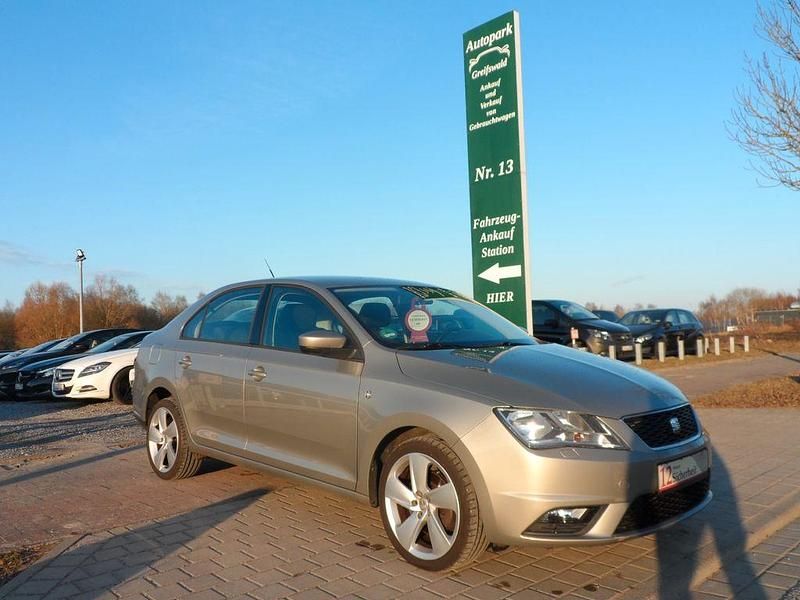 Gebraucht Seat Toledo Style 105 PS (77 kW) 2013 Beige Kleinwagen